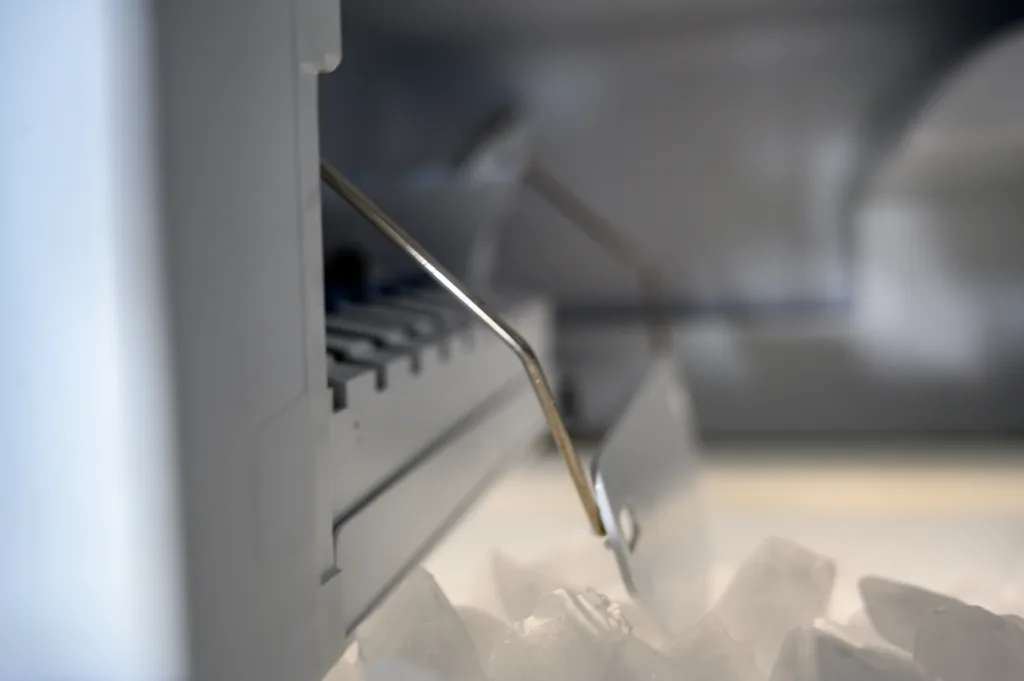 Why Your Ice Maker Suddenly Stopped Working